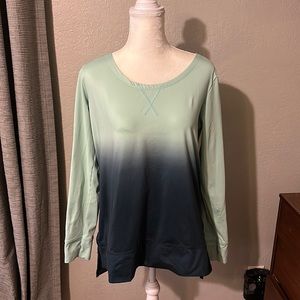 Maurice’s in motion size large